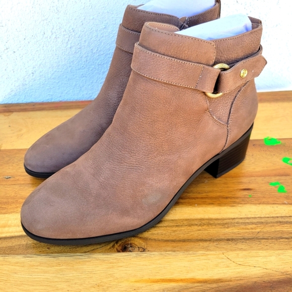 New Giani Bernini Memory Foam Putneyy Taupe Ankle boots Women's Size 10 - Picture 4 of 16